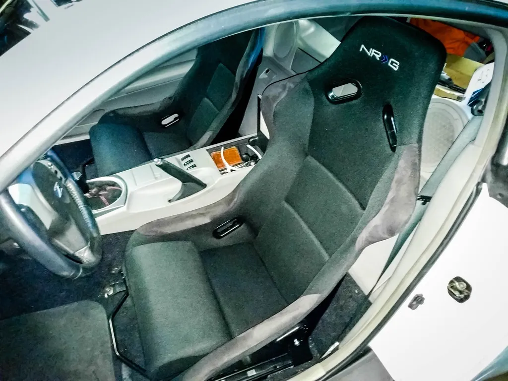 NRG FRP-310 Seat installed in 350z NRG FRP-310 Seat installed in 350z